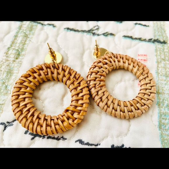 Rattan and Gold Stud Earrings - Picture 7 of 7